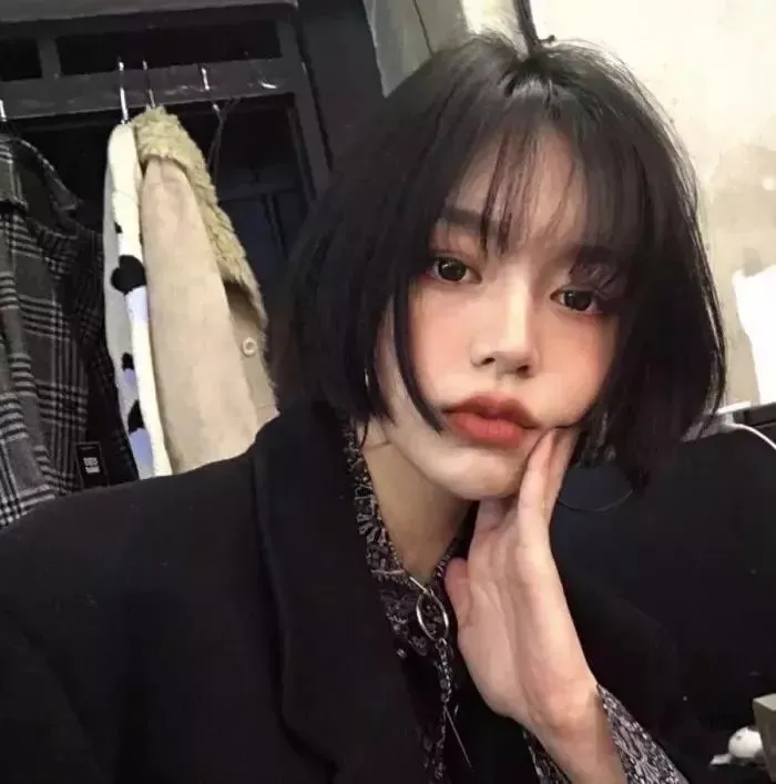 【科幻动作】《魔女》首部曲金多美：看起来人畜无害的女高中生，觉醒后一招秒杀全场武装特工
