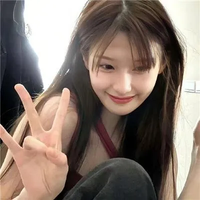 萝莉与太妹的友谊《下妻物语》深田恭子土屋太凤：穿洛丽塔的乖乖女与骑重机车的暴走族爆笑青春
